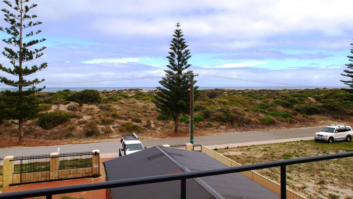 84 Foreshore Drive, Singleton, WA 6175 AUS
