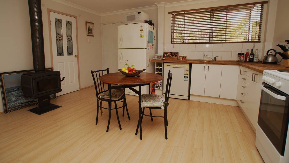 616 Southern Estuary Road, Lake Clifton, WA 6215 AUS