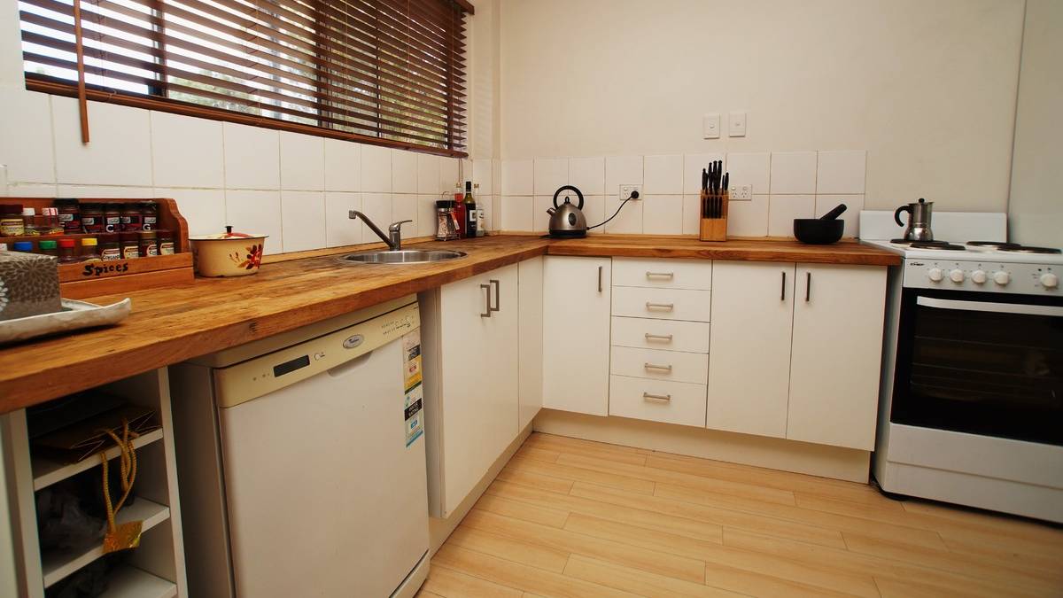616 Southern Estuary Road, Lake Clifton, WA 6215 AUS