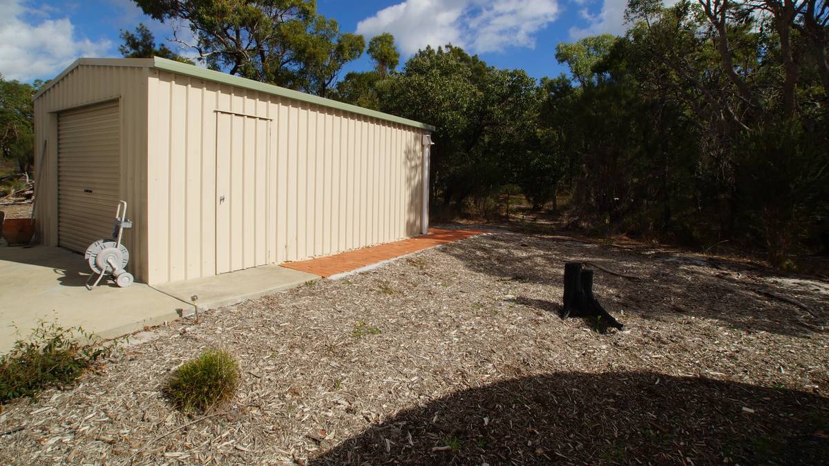 616 Southern Estuary Road, Lake Clifton, WA 6215 AUS