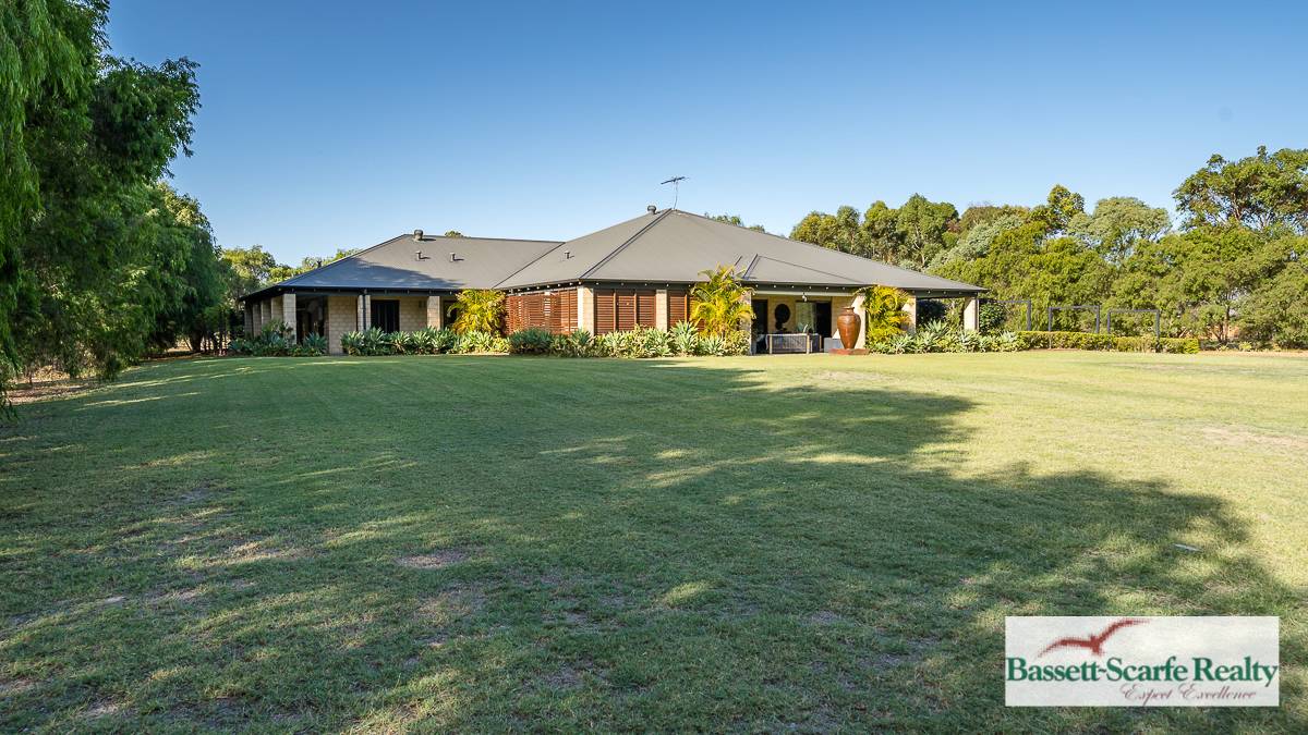 68 Lazenby Avenue, Ravenswood, WA 6208 AUS