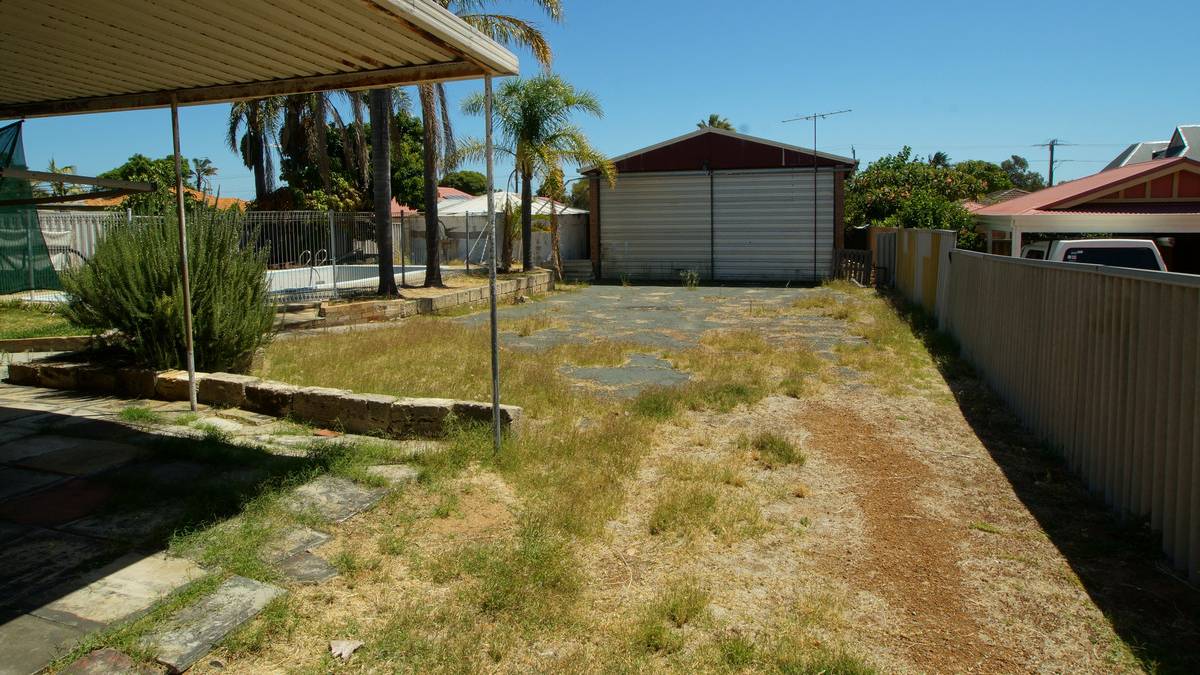 22 Cox Street, MANDURAH, WA 6210 AUS