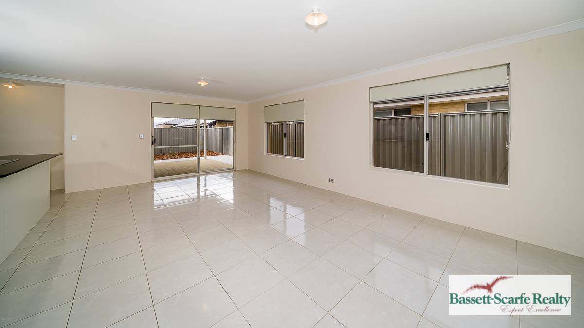 42 Pegus Meander, South Yunderup, WA 6208 AUS