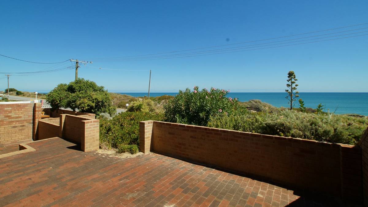 2/35A Halls Head Parade, Halls Head, WA 6210 AUS
