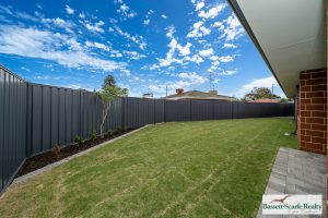 5 Goomarl Street, Dudley Park, WA 6210 AUS