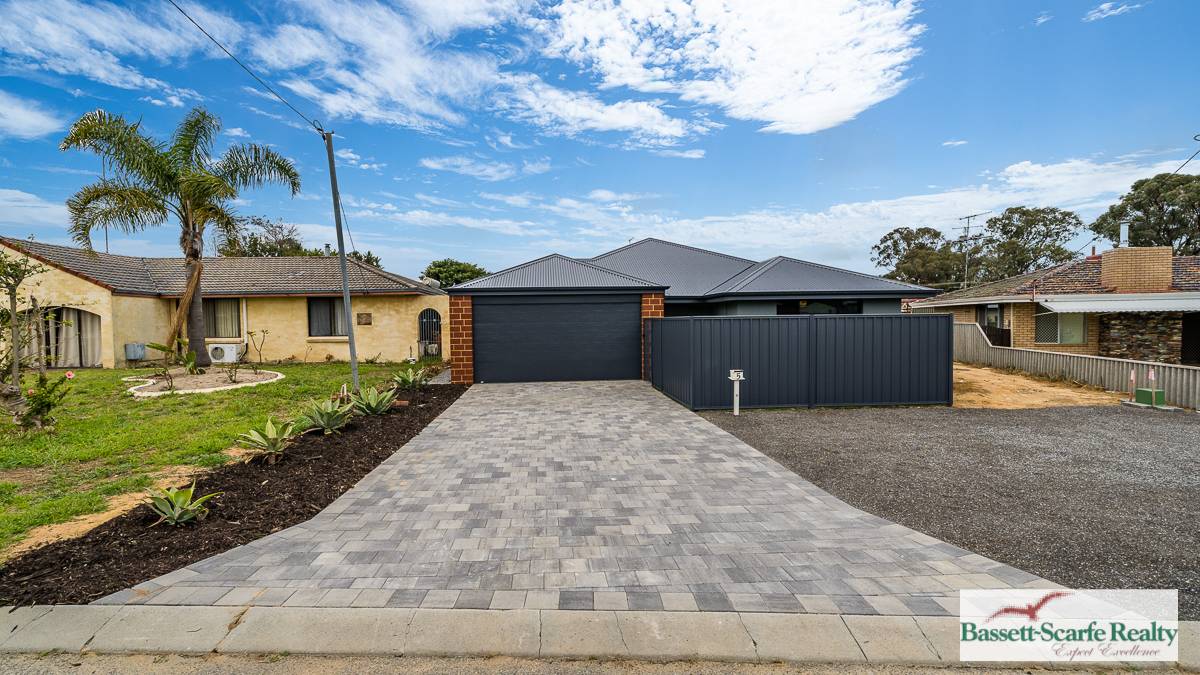 5 Goomarl Street, Dudley Park, WA 6210 AUS