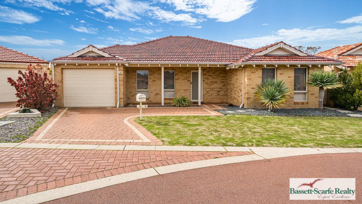 6 Saffron Loop, FALCON, WA 6210 AUS