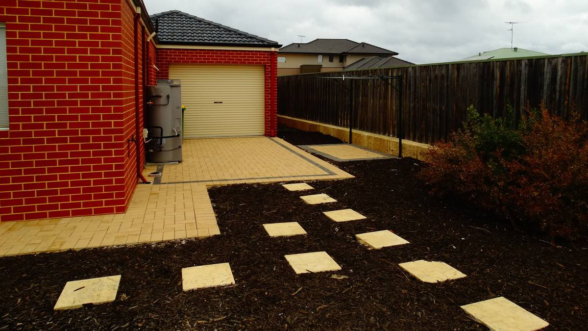 14 Lilly Pilly Lookout, HALLS HEAD, WA 6210 AUS