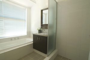 17 Highcliffe Circle, Lakelands, WA 6180 AUS