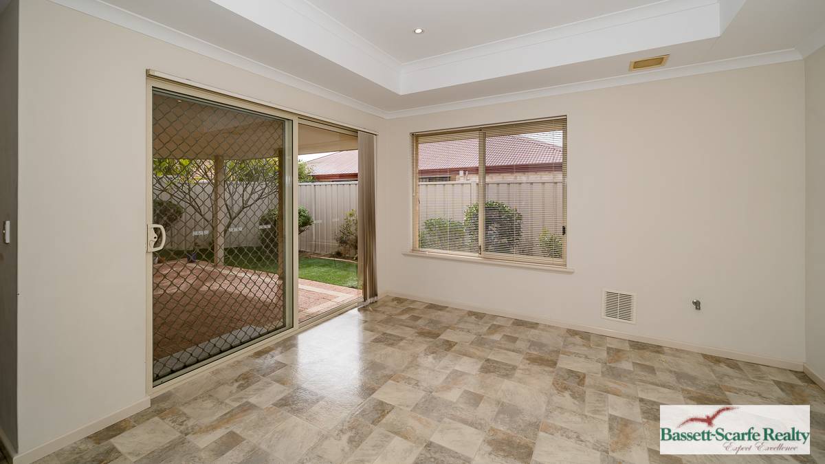 6 Saffron Loop, FALCON, WA 6210 AUS