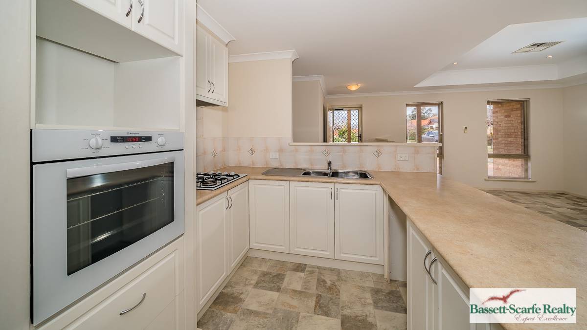 6 Saffron Loop, FALCON, WA 6210 AUS