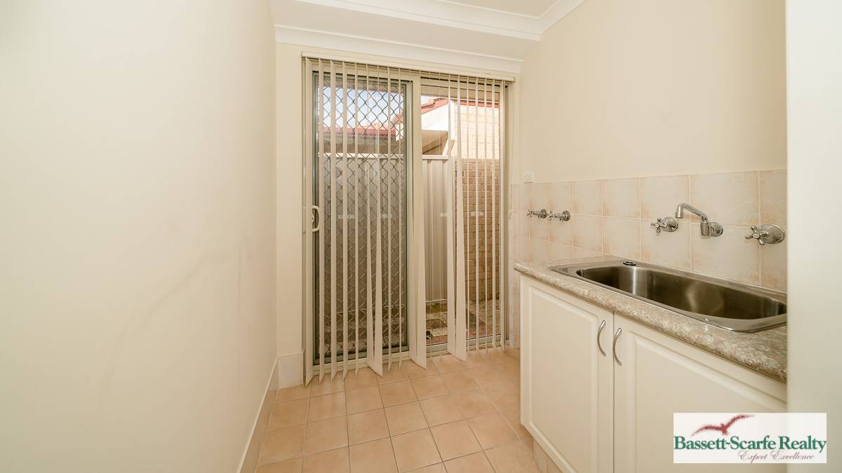 6 Saffron Loop, FALCON, WA 6210 AUS
