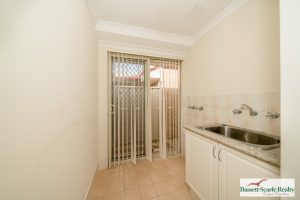 6 Saffron Loop, FALCON, WA 6210 AUS