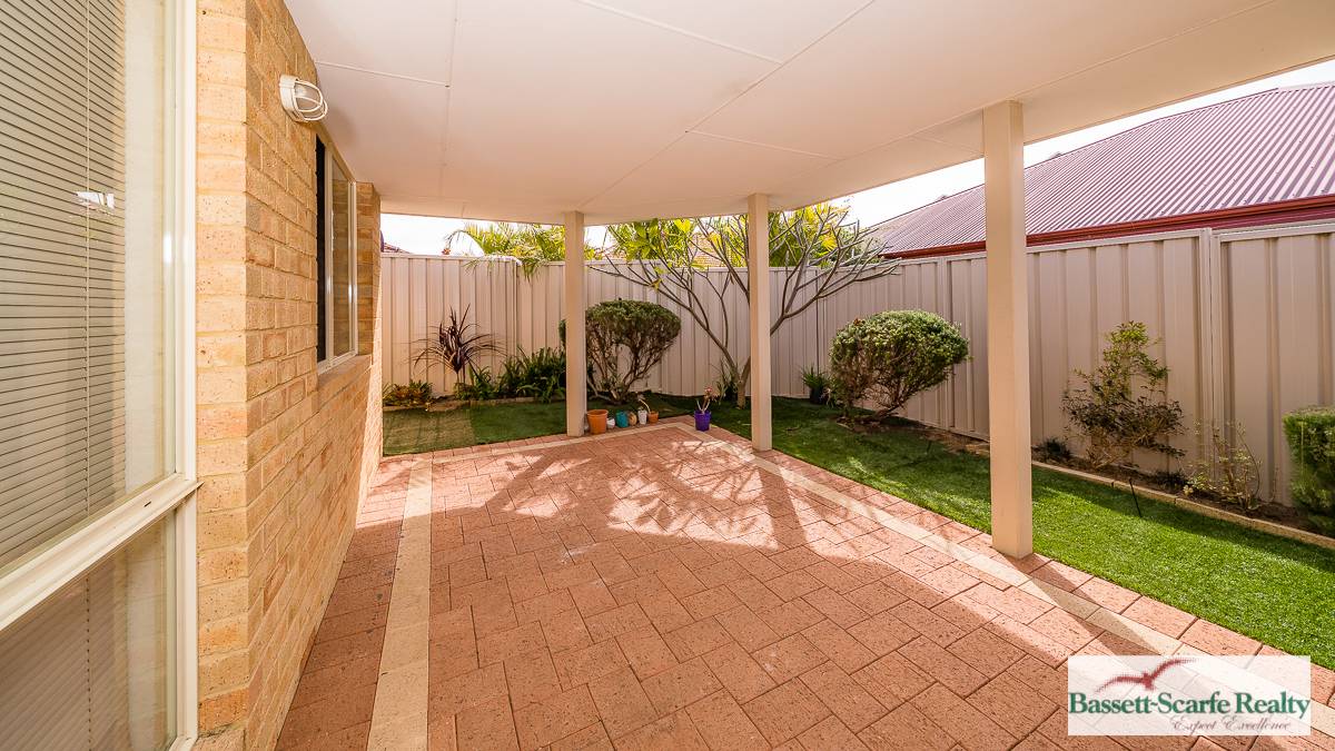 6 Saffron Loop, FALCON, WA 6210 AUS