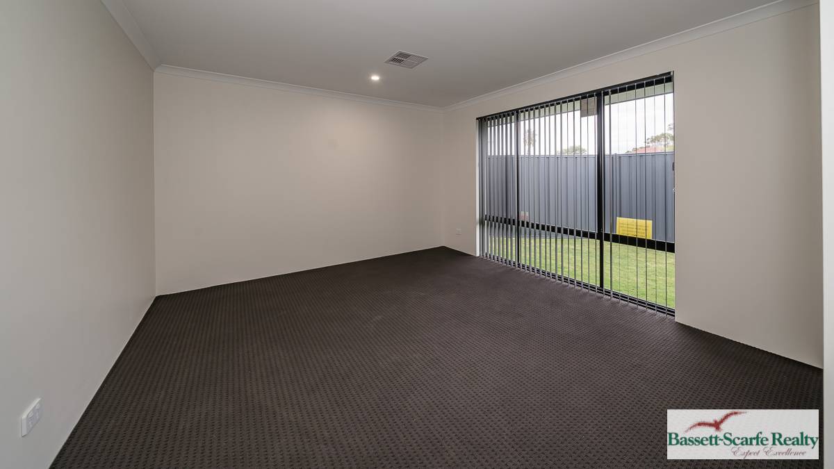 5 Goomarl Street, Dudley Park, WA 6210 AUS