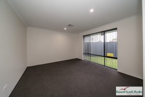 5 Goomarl Street, Dudley Park, WA 6210 AUS
