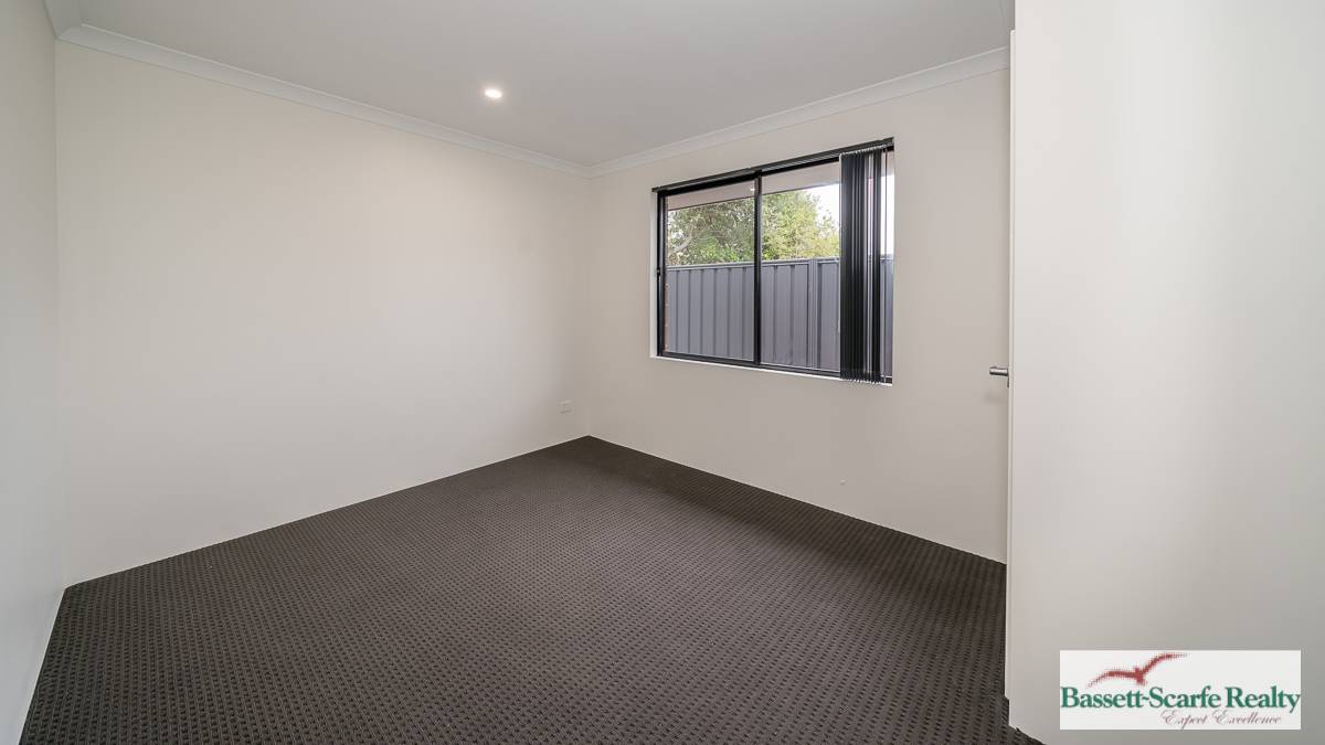 5 Goomarl Street, Dudley Park, WA 6210 AUS