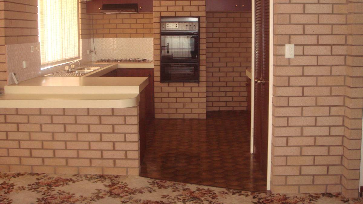 69 Portmarnock Circle, Halls Head, WA 6210 AUS