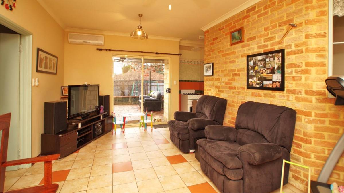 13 Saskatchewan Way, GREENFIELDS, WA 6210 AUS