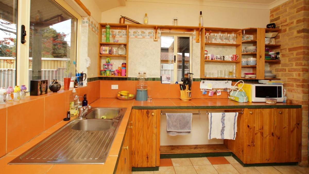 13 Saskatchewan Way, GREENFIELDS, WA 6210 AUS