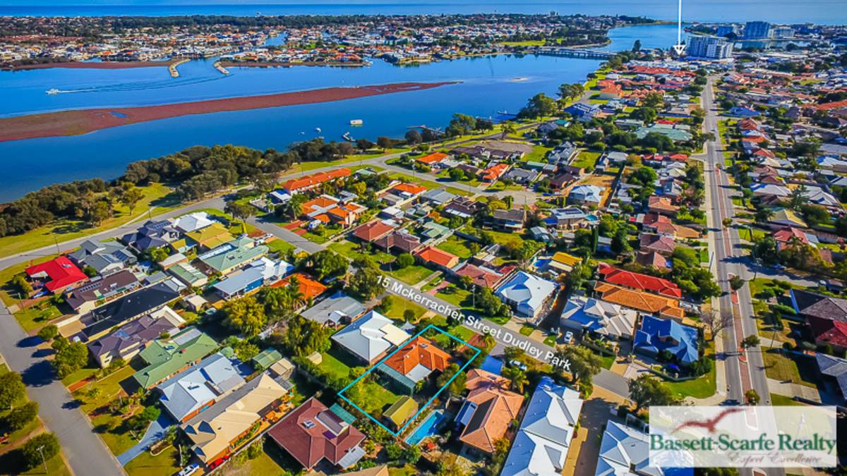 15 Mckerracher Street, DUDLEY PARK, WA 6210 AUS