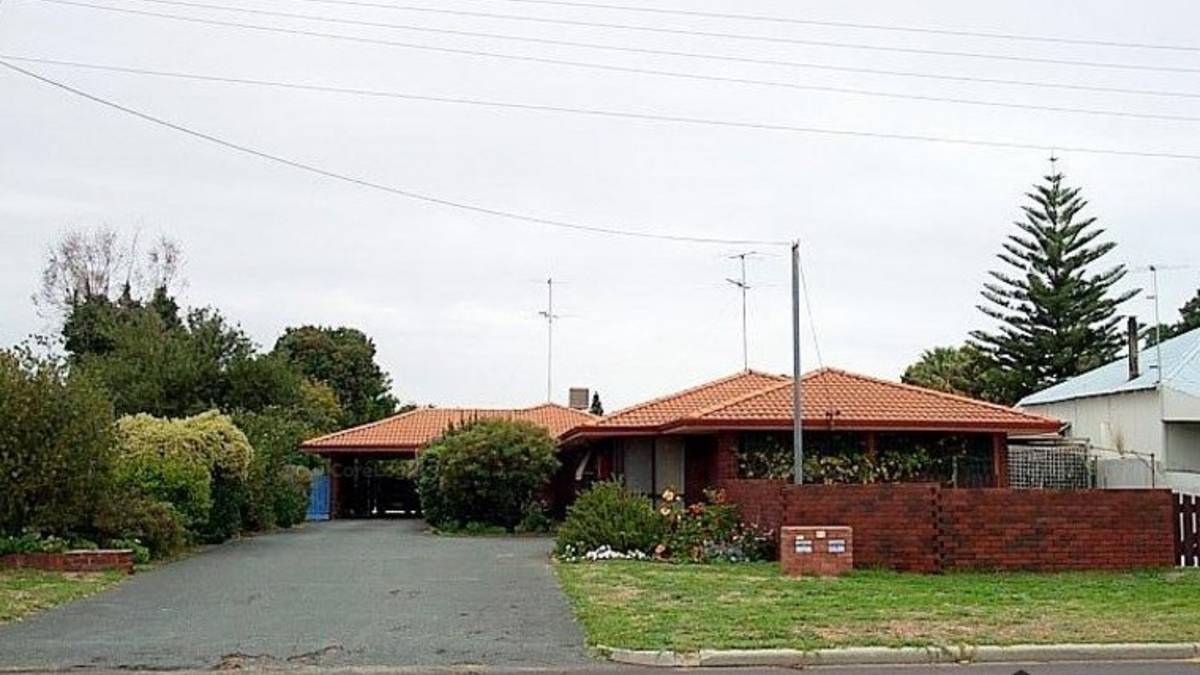 1/11 Lefroy Street, Mandurah, WA 6210 AUS