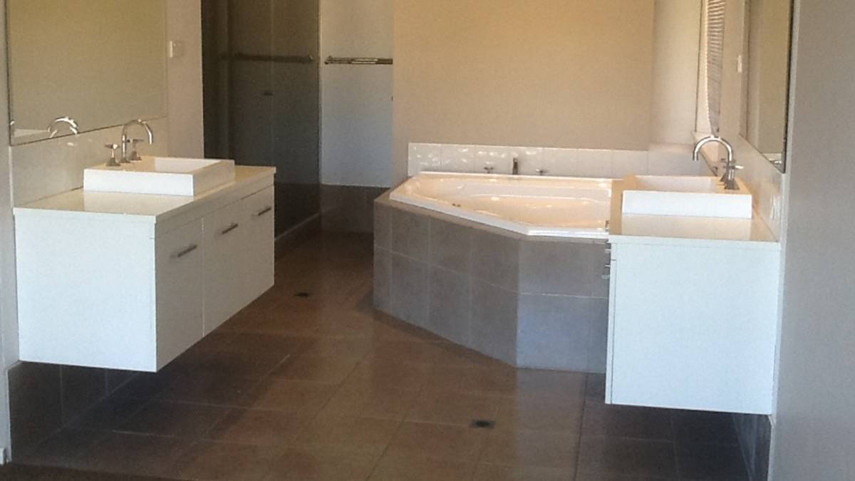 37 Everlasting Retreat, Halls Head, WA 6210 AUS