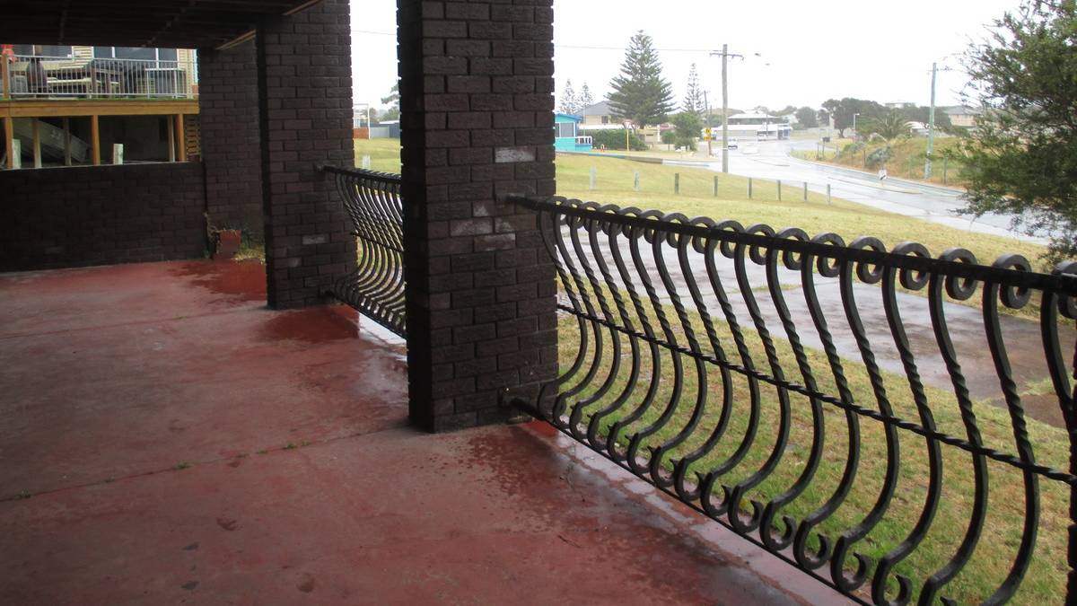 27 Spinaway Parade, FALCON, WA 6210 AUS