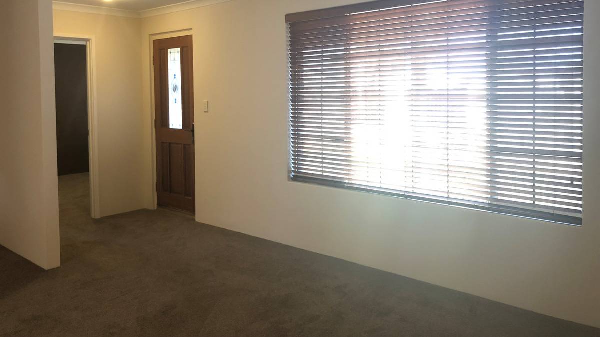 11 Mariner Place, Halls Head, WA 6210 AUS