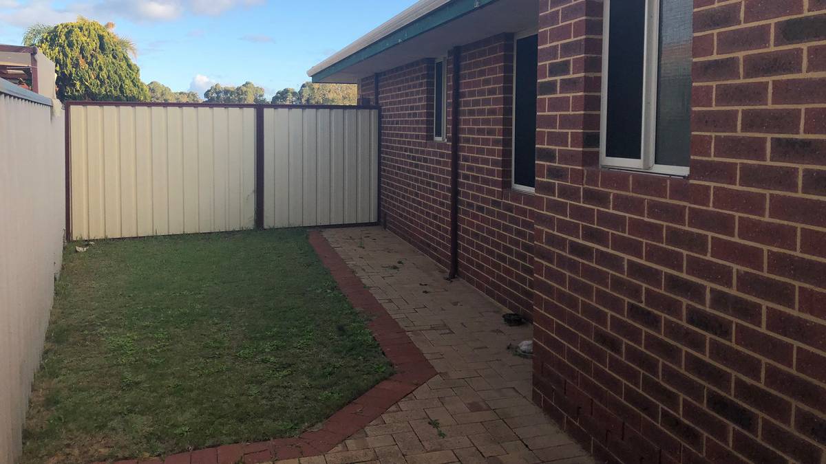 11 Mariner Place, Halls Head, WA 6210 AUS