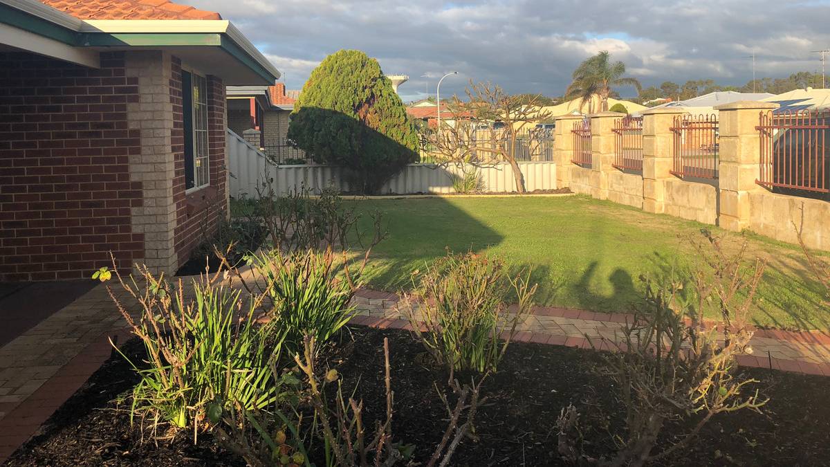 11 Mariner Place, Halls Head, WA 6210 AUS