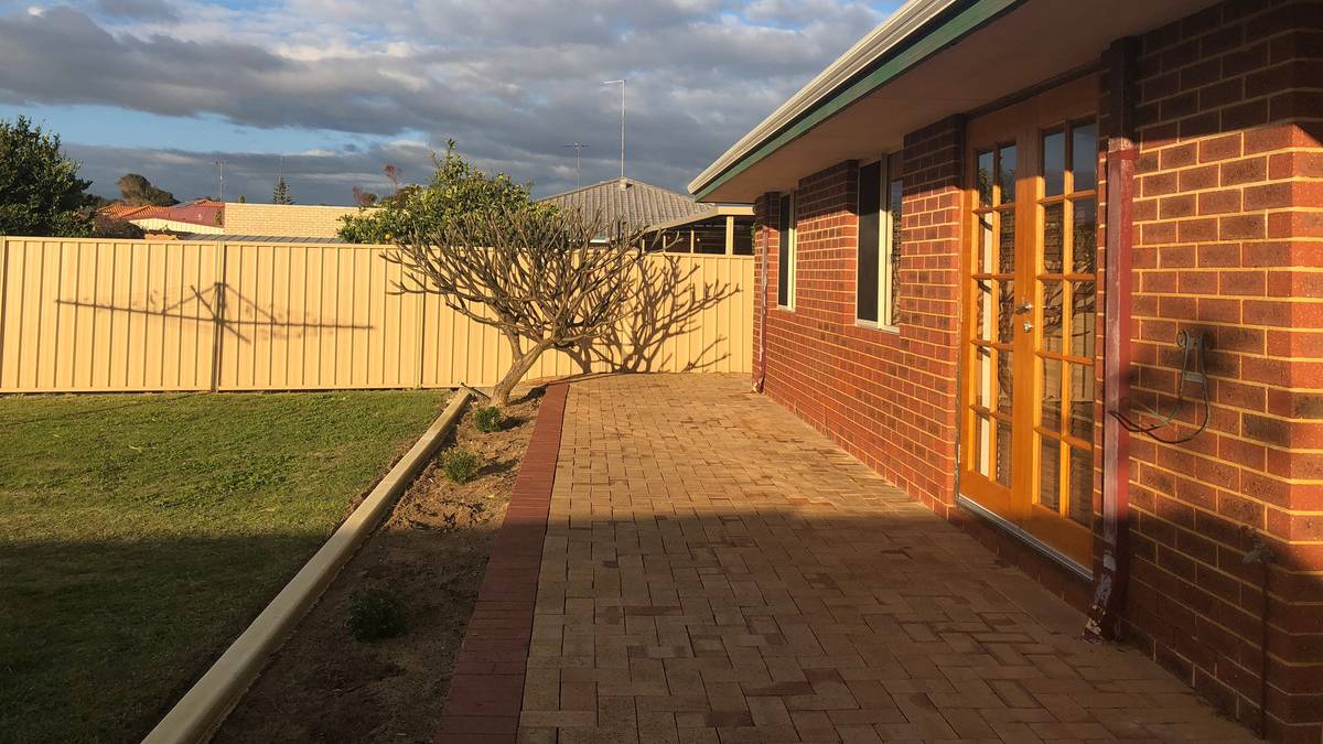 11 Mariner Place, Halls Head, WA 6210 AUS