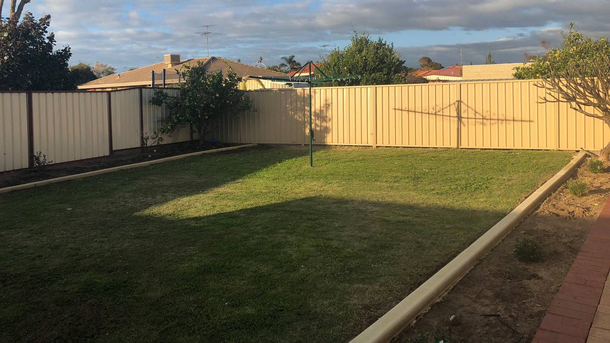 11 Mariner Place, Halls Head, WA 6210 AUS