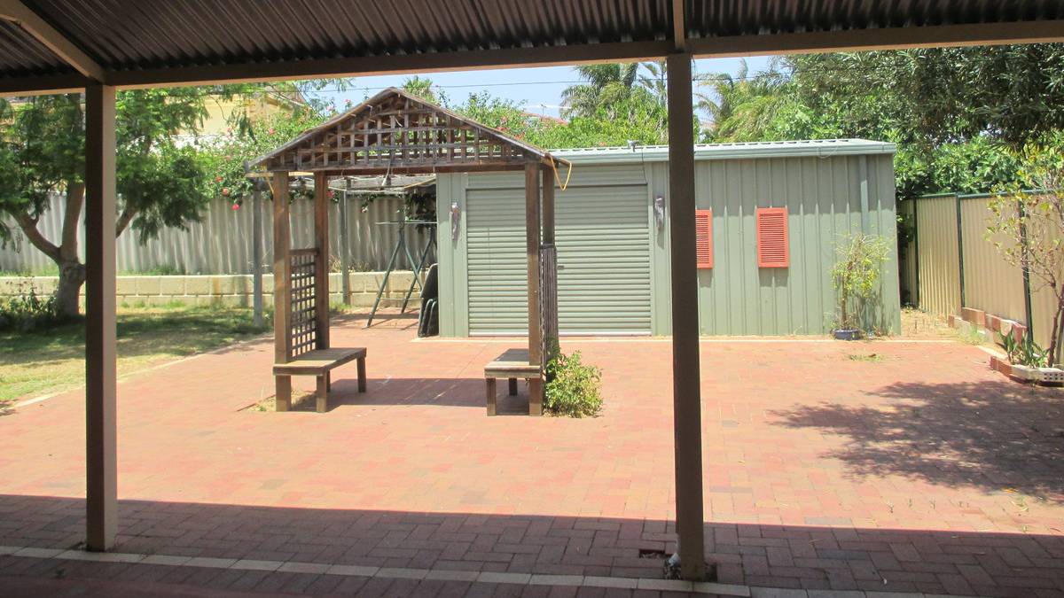 26 Melaleuca Terrace, HALLS HEAD, WA 6210 AUS