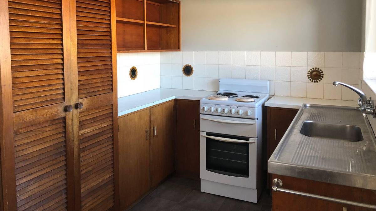 7 Leigh Street, Dudley Park, WA 6210 AUS