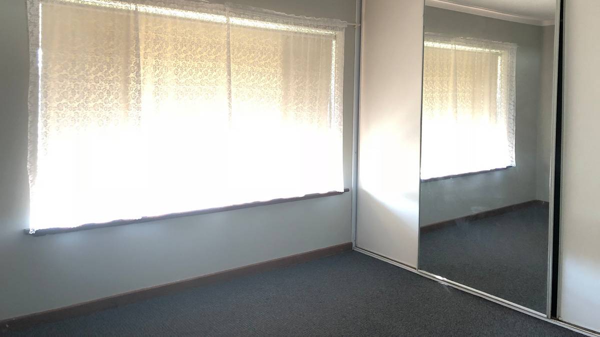 7 Leigh Street, Dudley Park, WA 6210 AUS