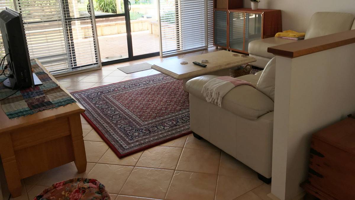 35 Willoughbridge Crescent, ERSKINE, WA 6210 AUS
