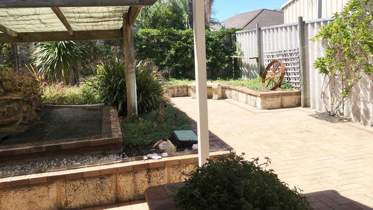35 Willoughbridge Crescent, ERSKINE, WA 6210 AUS