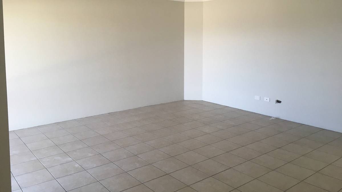 20 Loretta Parkway, Lakelands, WA 6180 AUS
