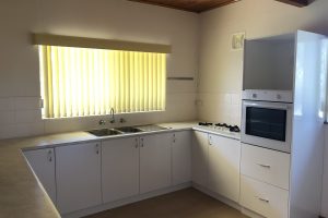 8 Birchley Road, Coodanup, WA 6210 AUS