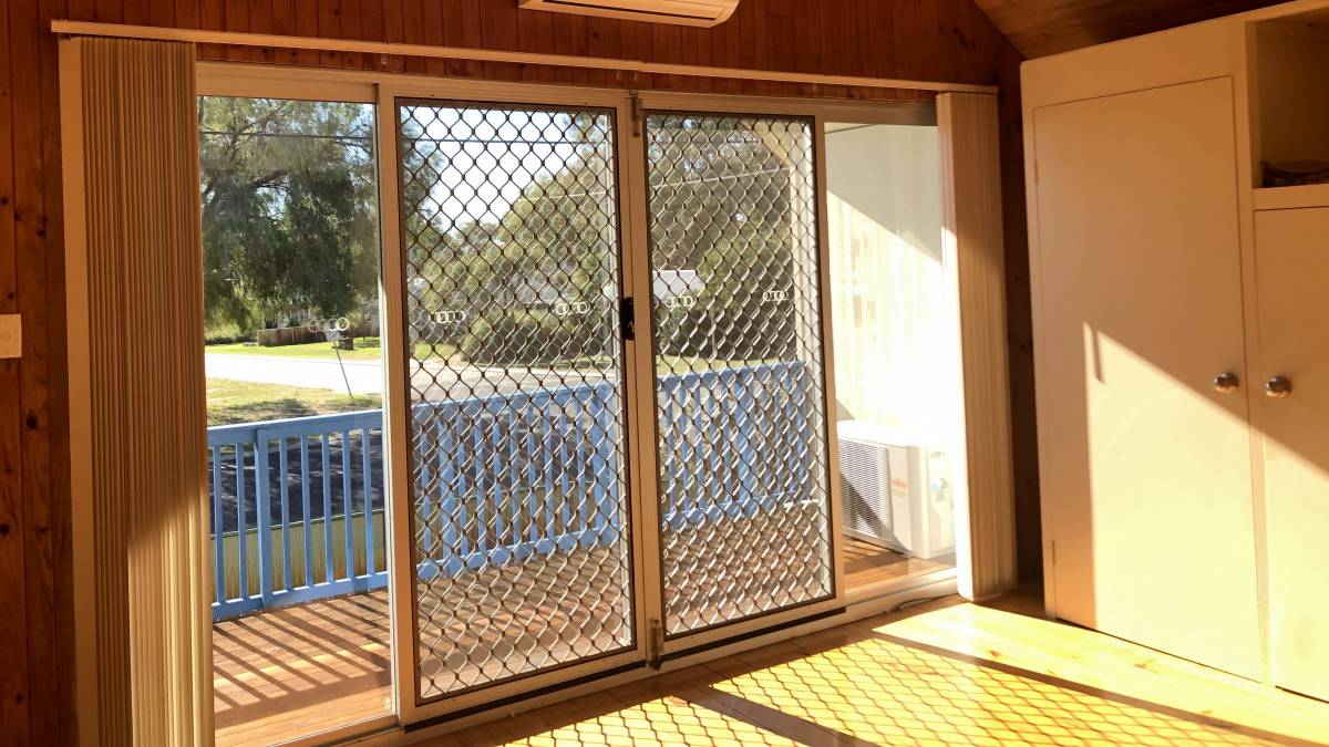 8 Birchley Road, Coodanup, WA 6210 AUS
