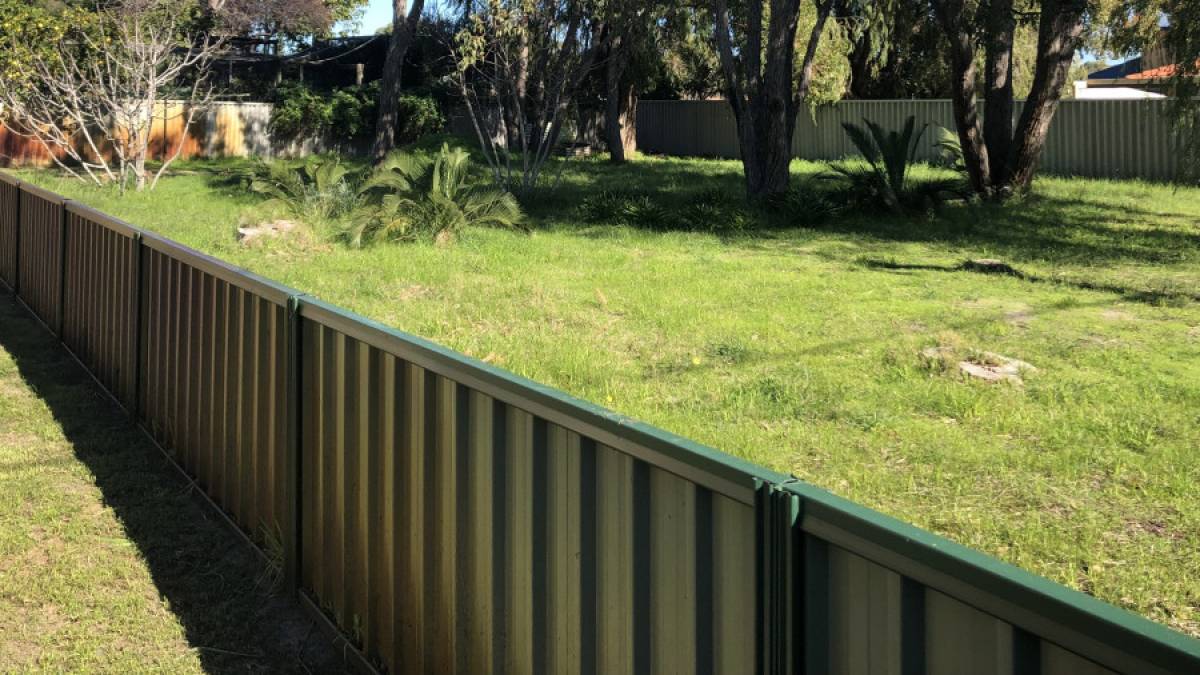 8 Birchley Road, Coodanup, WA 6210 AUS