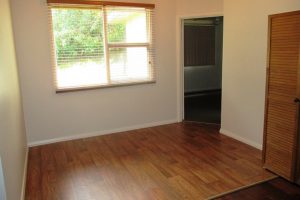 4 Valley Road, HALLS HEAD, WA 6210 AUS