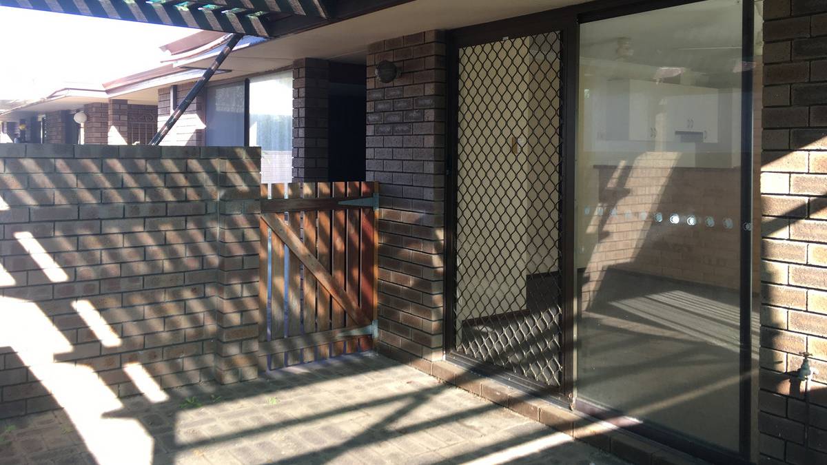 1/35 - 37 Sholl Street, Mandurah, WA 6210 AUS