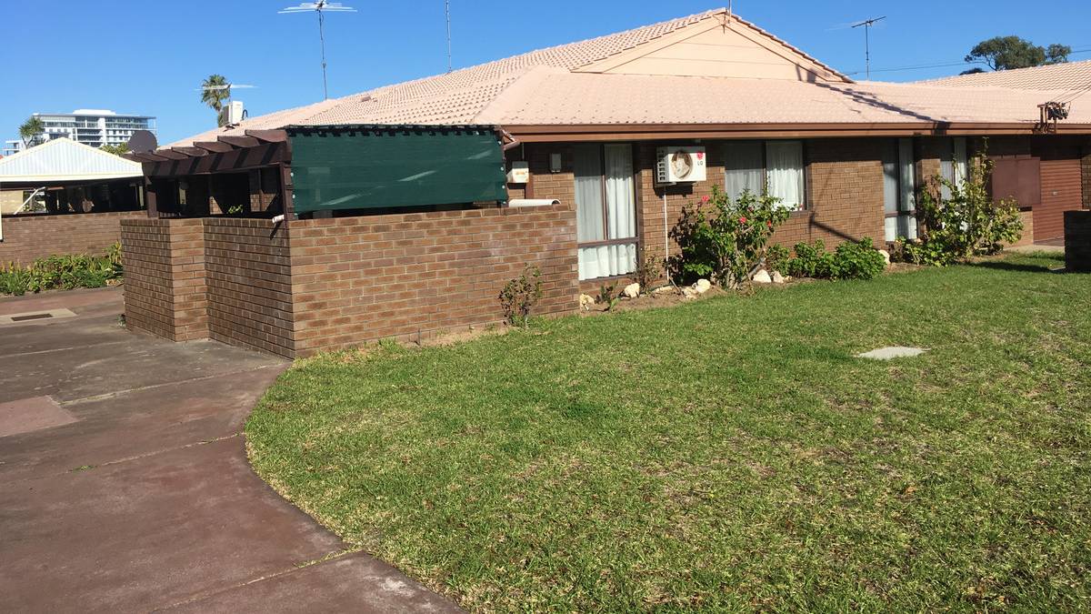 1/35 - 37 Sholl Street, Mandurah, WA 6210 AUS