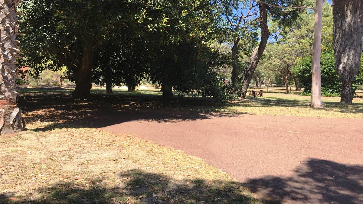 4 Pleasant Grove Circle, FALCON, WA 6210 AUS