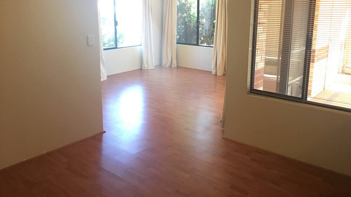 1/4 Binnar Court, Erskine, WA 6210 AUS