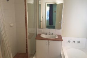 1/4 Binnar Court, Erskine, WA 6210 AUS
