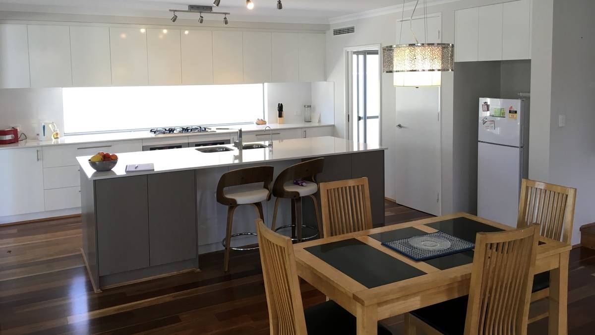 9 Tallas Road, Silver Sands, WA 6210 AUS