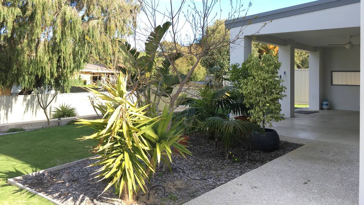 9 Tallas Road, Silver Sands, WA 6210 AUS